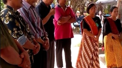 Horas Siahaan, Perwakilan Dr.Maruli Siahaan Kembali Melayat Atas Meninggalnya Hotmian Br. Harianja