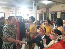 Anggota DPR RI Maruli Siahaan Hadiri Pesta Pernikahan Adat di Medan