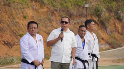 Bupati JTP Hutabarat Resmikan Ujian Kenaikan Sabuk Kyu Wadokai, Diikuti 300 Karateka