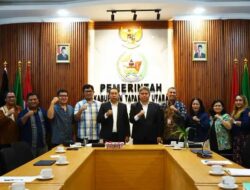 Taput Siapkan 100 Beasiswa