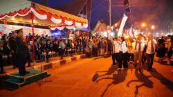 Lautan Cahaya dan Pesta Kembang Api Warnai Semarak Malam Taptu HUT ke-81 RI di Tarutung ‎